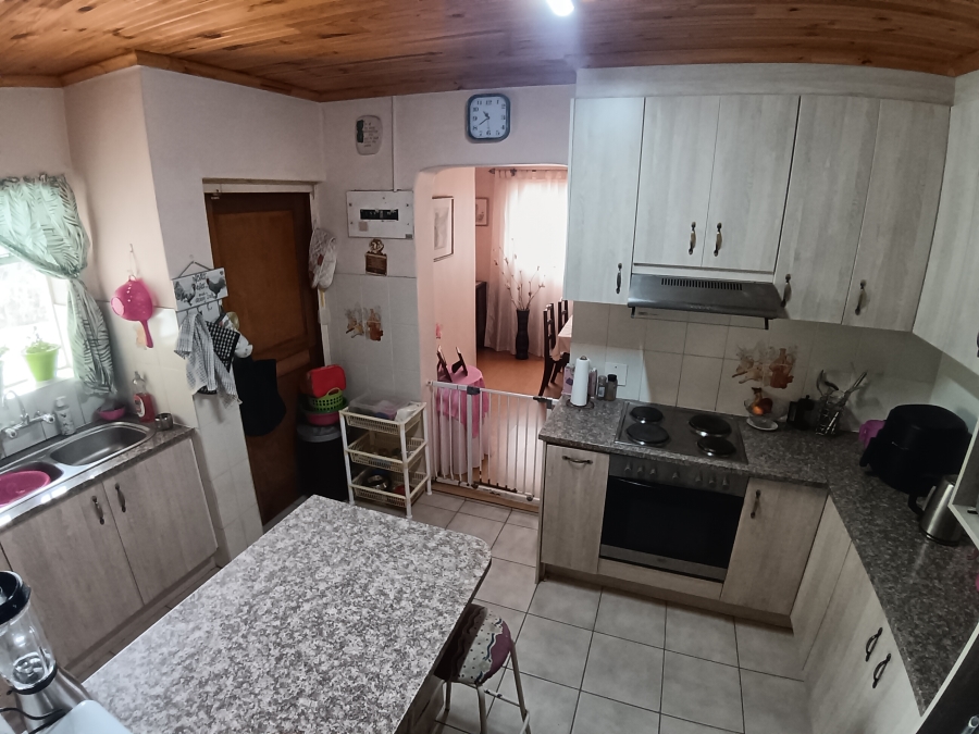 4 Bedroom Property for Sale in Belhar Western Cape